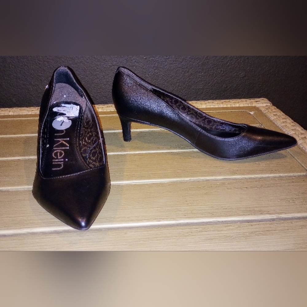 Calvin Klein Kitten Heels! Size 7!